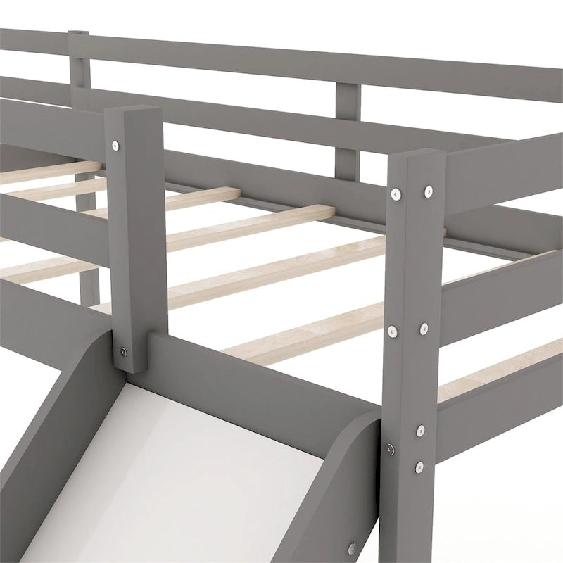 Lit mezzanine simple en bois en forme de L Merax avec échelle et toboggan